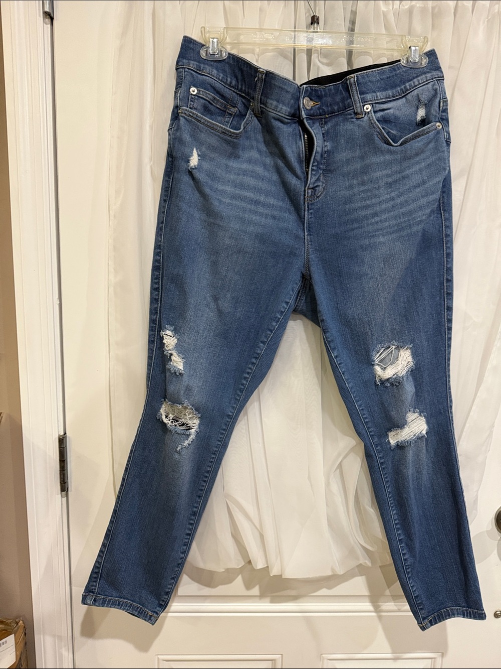torrid bombshell  skinny premium Distressed Dark Blue Jeans Short